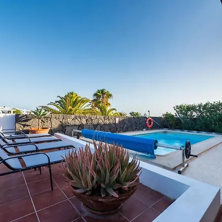 Pola Marinas Villa *