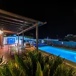 Pola Marinas וילה