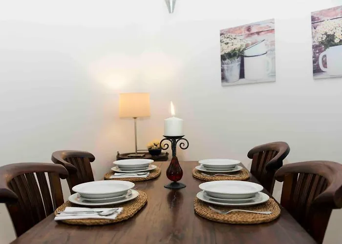 Pola Marinas Βίλα *