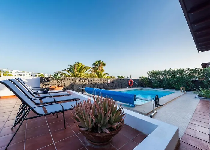 Pola Marinas Βίλα *