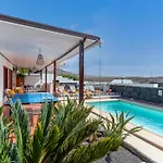 Villa Pola Marinas