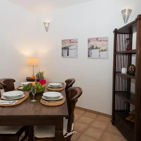 Pola Marinas Villa Playa Blanca (Lanzarote)